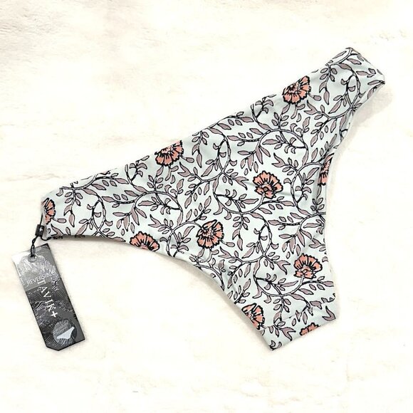 NWT Tavik Ali Moderate Swim Bottom in Light Blue Wild Flower Print - Extra Small - Picture 8 of 9